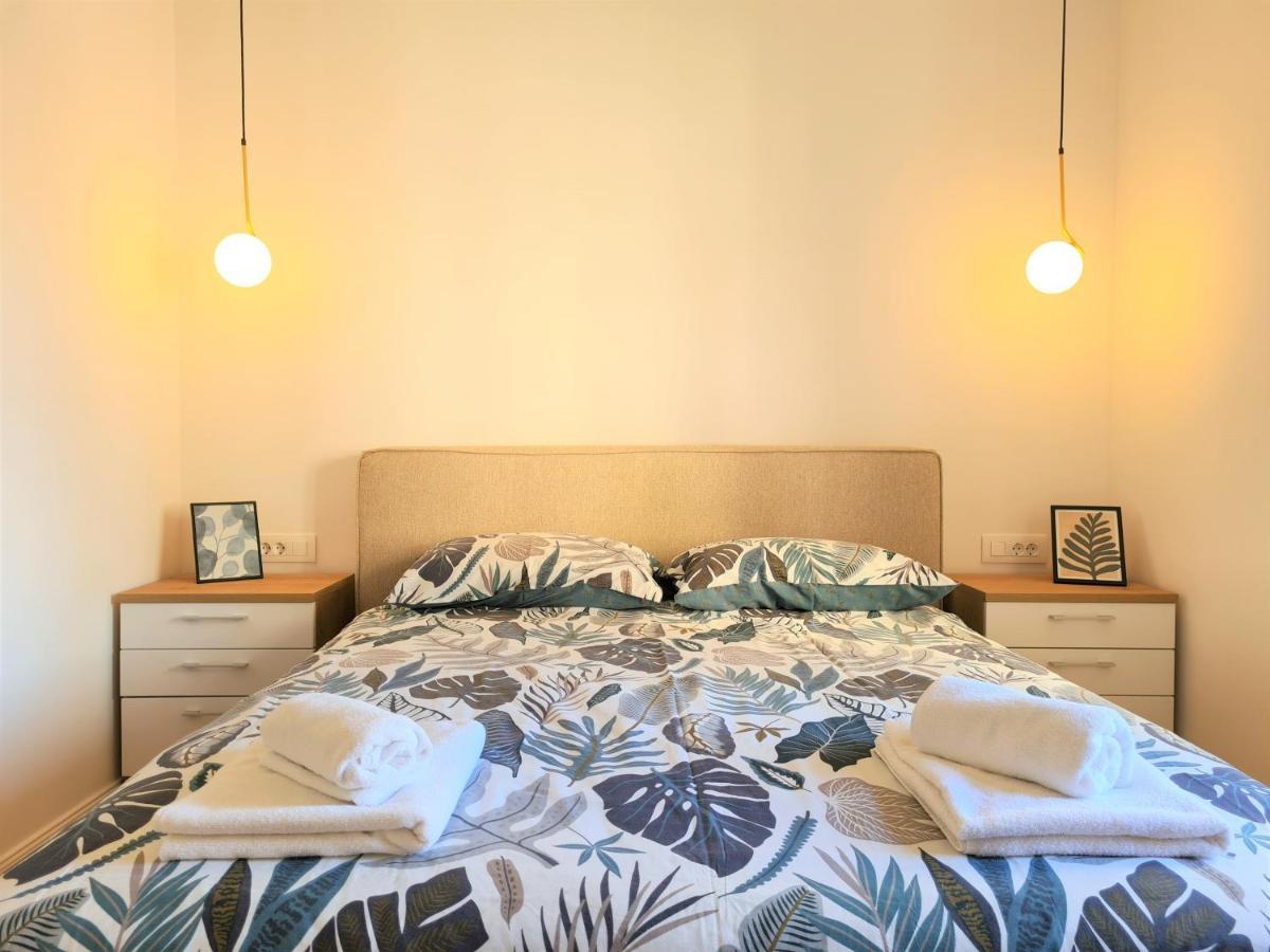 Tom's Luxury Zadar, Branimirova Obala
